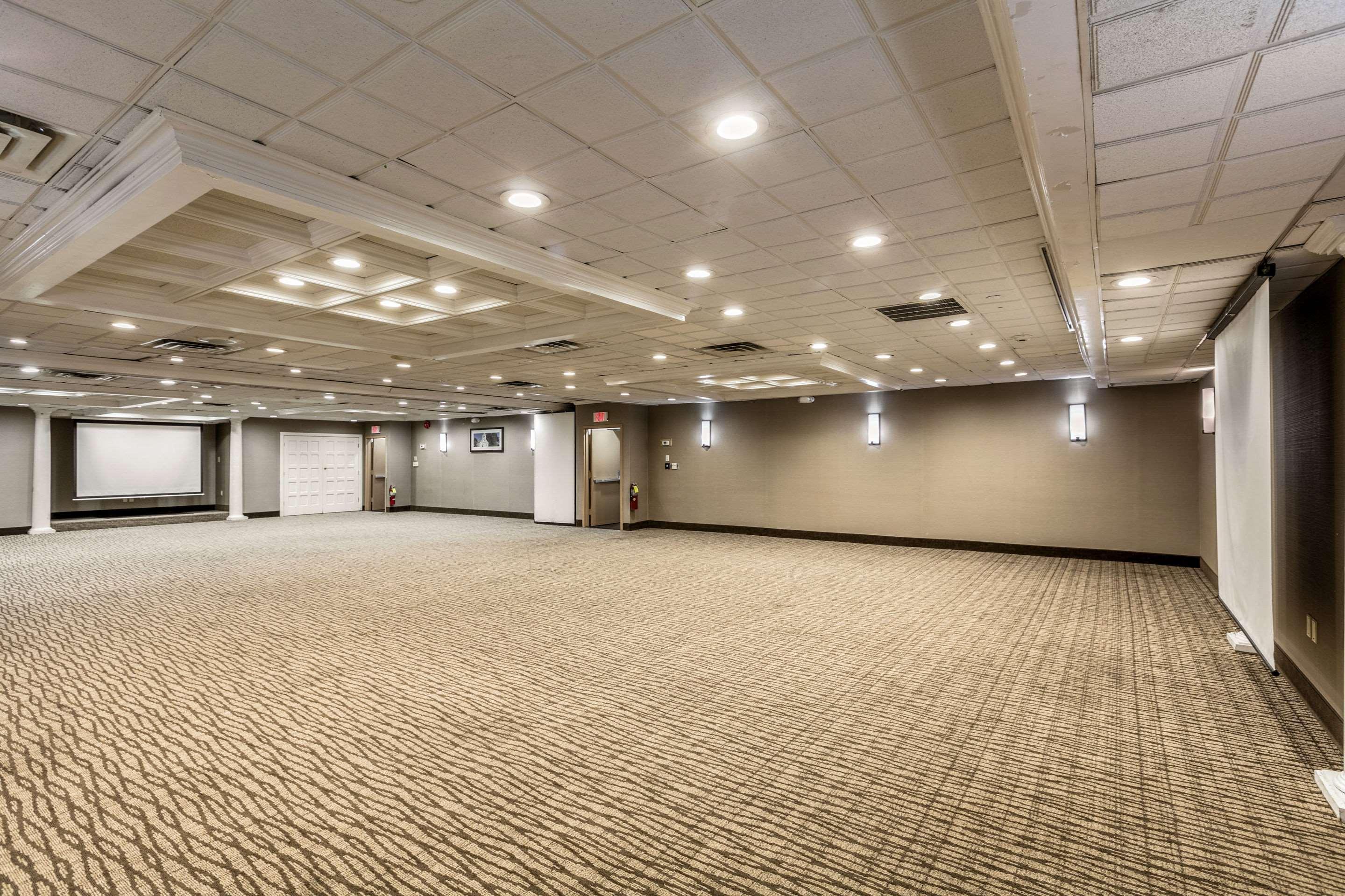 Comfort Inn Medford-Long Island Exteriör bild