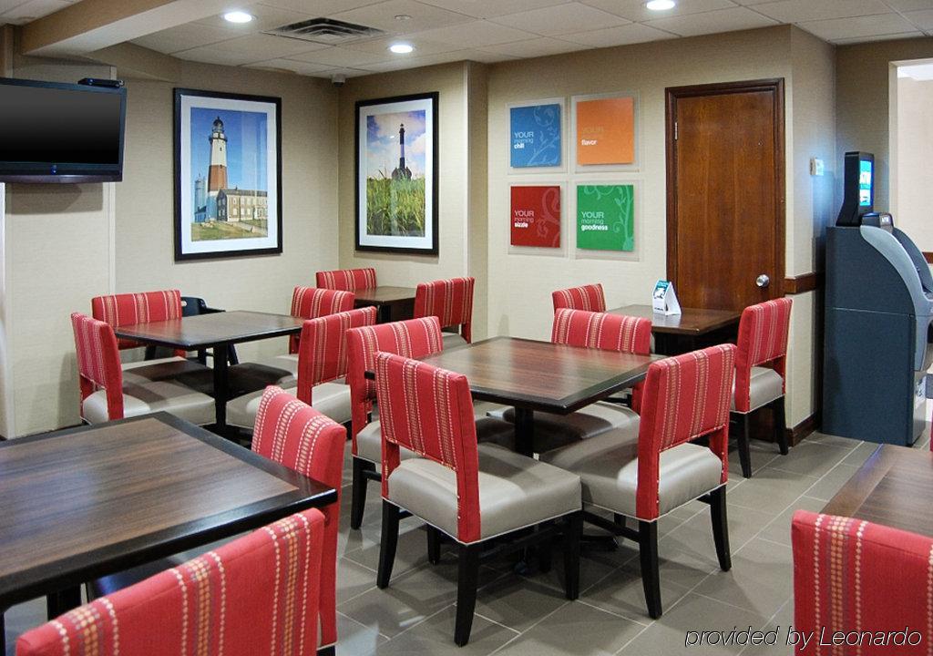 Comfort Inn Medford-Long Island Exteriör bild