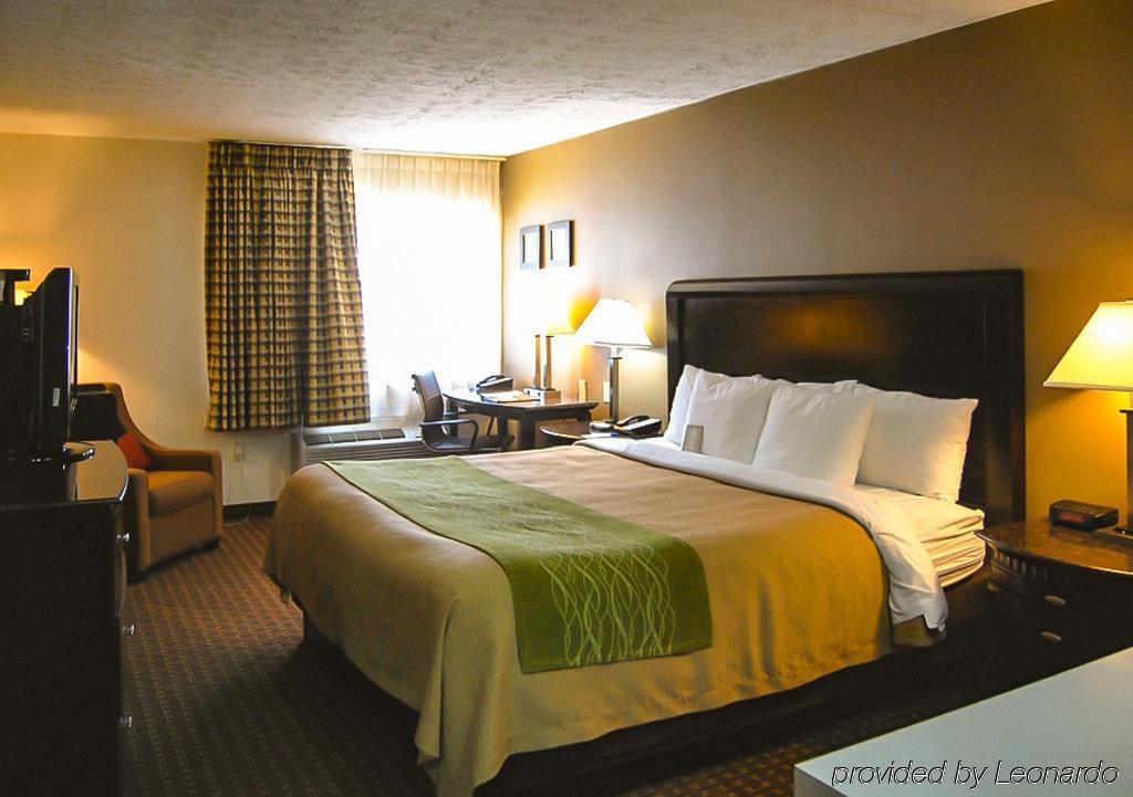 Comfort Inn Medford-Long Island Exteriör bild