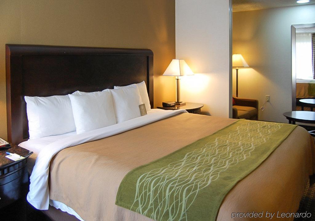Comfort Inn Medford-Long Island Exteriör bild